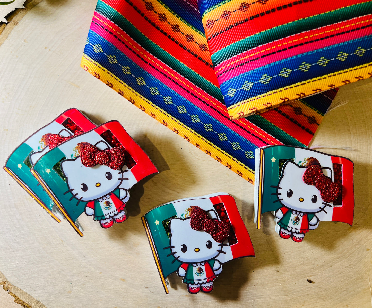 Hello Kitty Mexicana Shakers Kit